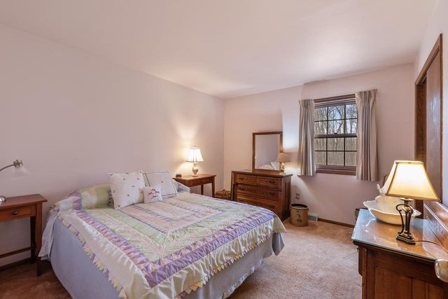 W275S4411 Green Country ROAD, Waukesha, WI 53189