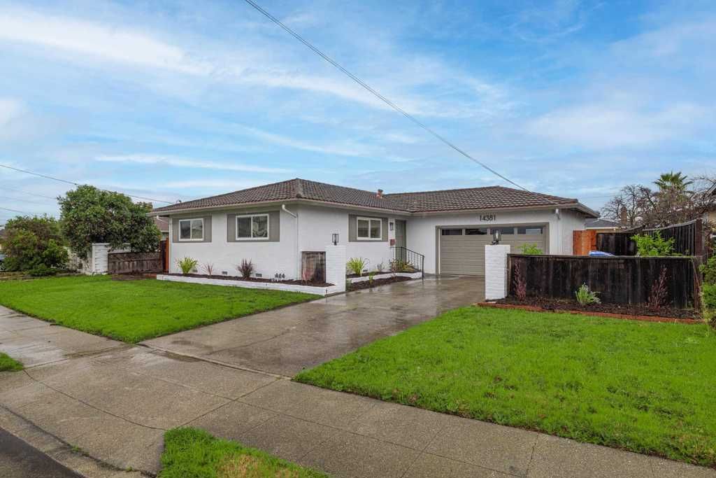 Image 3 of property listing at 14381 14381 Trinidad Rd, San Leandro, CA 94577