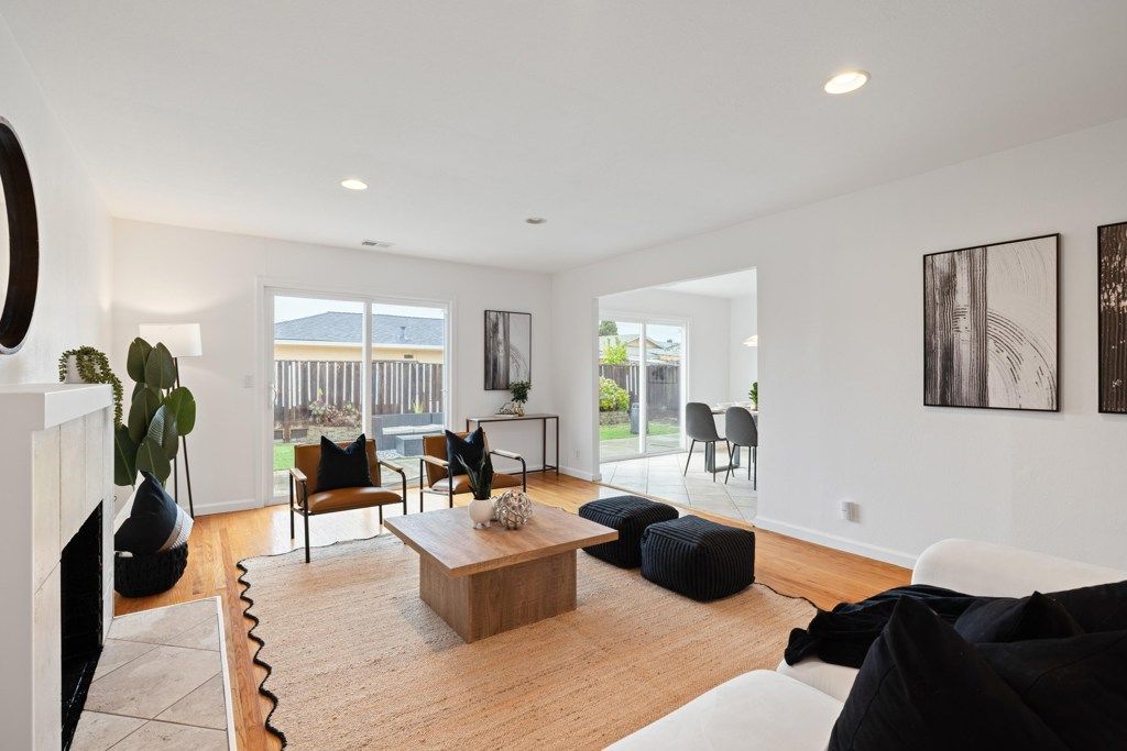 Image 7 of property listing at 14381 14381 Trinidad Rd, San Leandro, CA 94577