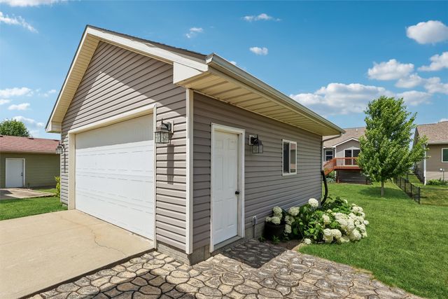 3512 NW 20th Street, Ankeny, IA 50023