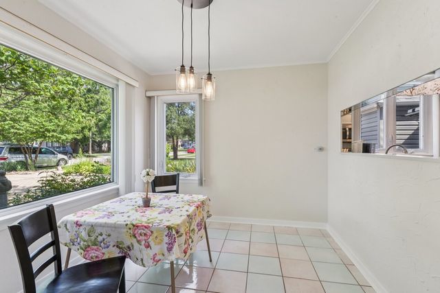 9205 Lynwood Drive, Oak Lawn, IL 60453