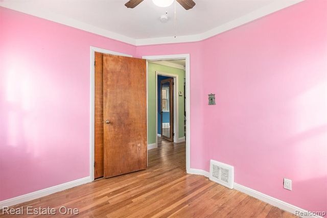 15579 Keppen Avenue, Allen Park, MI 48101