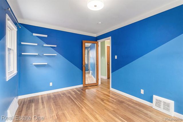 15579 Keppen Avenue, Allen Park, MI 48101