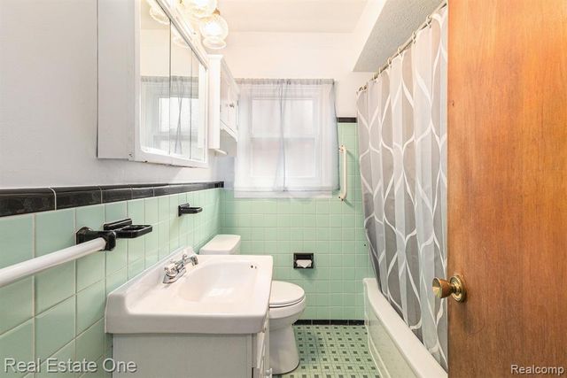 15579 Keppen Avenue, Allen Park, MI 48101