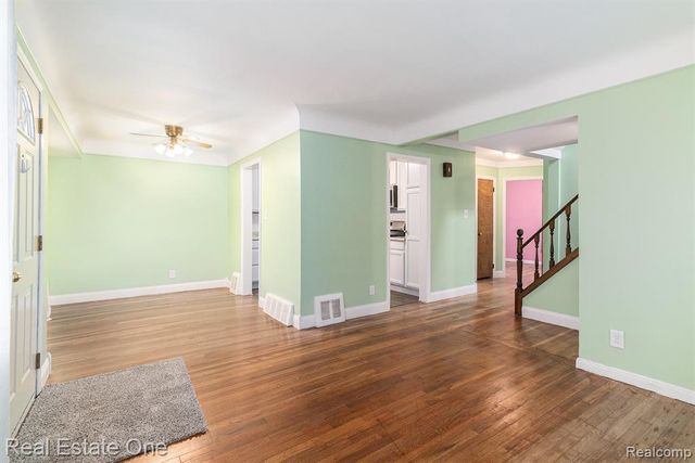 15579 Keppen Avenue, Allen Park, MI 48101