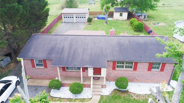 100 Woodward Avenue, Morganton, NC 28655