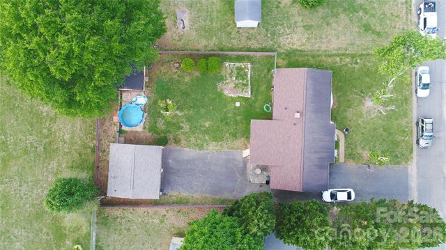 100 Woodward Avenue, Morganton, NC 28655