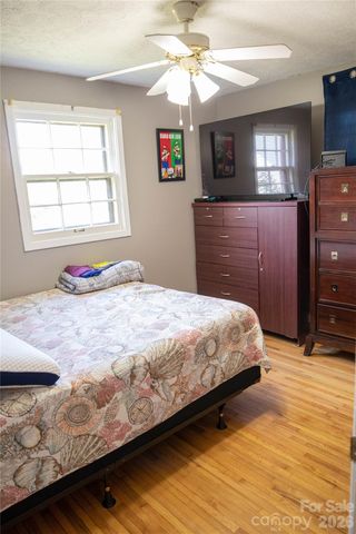 100 Woodward Avenue, Morganton, NC 28655