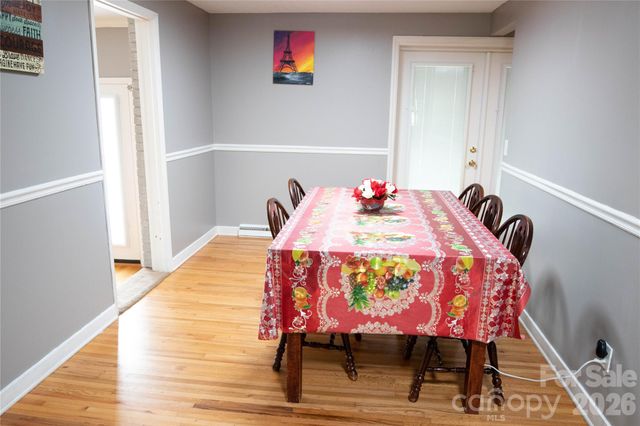 100 Woodward Avenue, Morganton, NC 28655