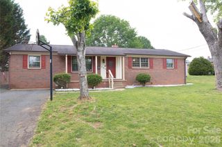 100 Woodward Avenue, Morganton, NC 28655