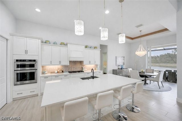 14338 Laguna Springs LN, Naples, FL 34114