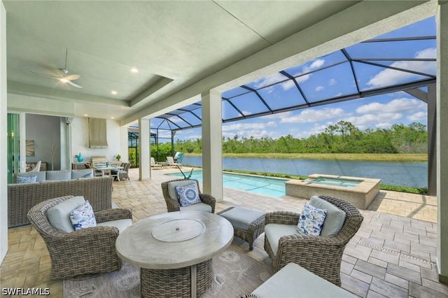 14338 Laguna Springs LN, Naples, FL 34114