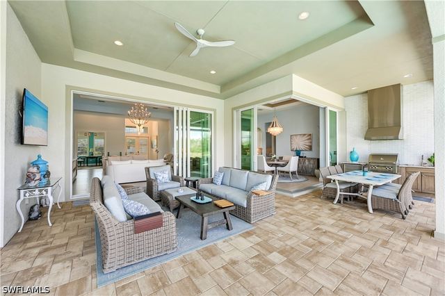 14338 Laguna Springs LN, Naples, FL 34114