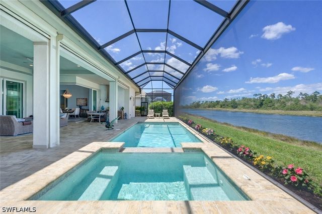 14338 Laguna Springs LN, Naples, FL 34114