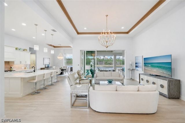 14338 Laguna Springs LN, Naples, FL 34114