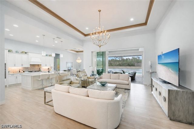 14338 Laguna Springs LN, Naples, FL 34114