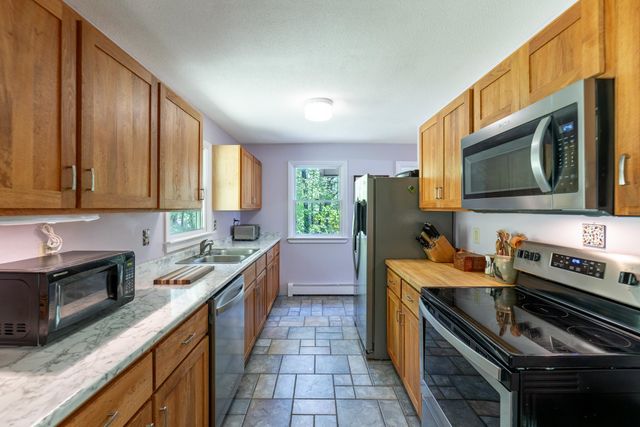 852 Quail John Road, Thetford, VT 05043