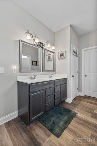 1130 Silversmith Way, Lebanon, OH 45036