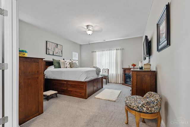 1130 Silversmith Way, Lebanon, OH 45036