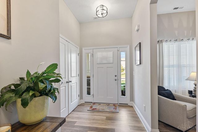 1130 Silversmith Way, Lebanon, OH 45036