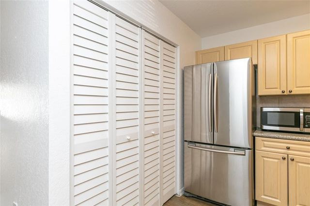 159 Hidden Court Road I-49, Hollywood, FL 33023