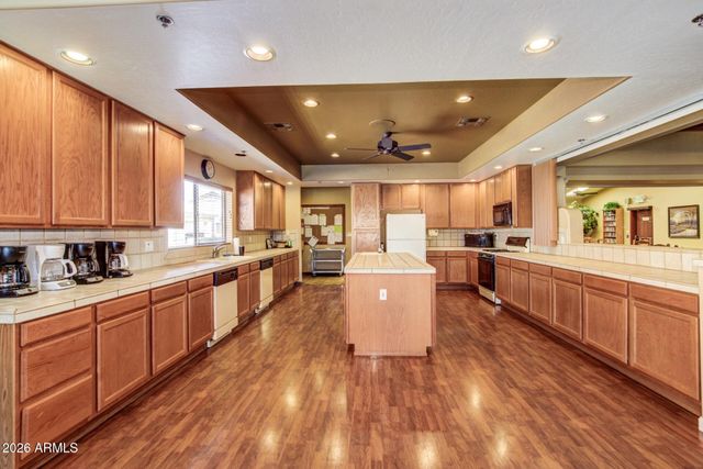 5830 E MCKELLIPS Road 163, Mesa, AZ 85215