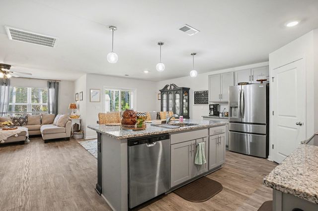 172 Seasons Trace Loop, Longs, SC 29568