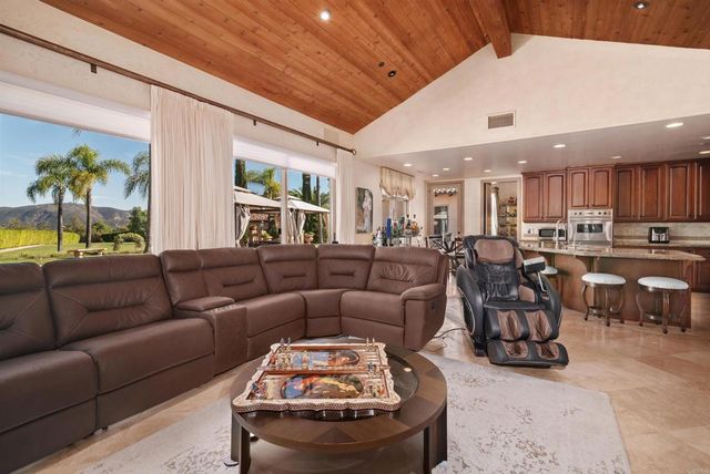 18545 Aliso Canyon Road, Rancho Santa Fe, CA 92067