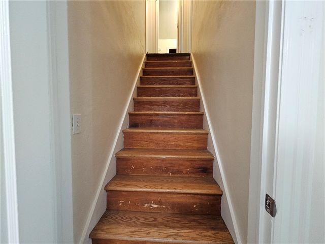 3200 Motor St, Sheraden, PA 15204