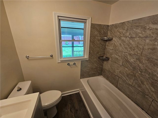 3200 Motor St, Sheraden, PA 15204
