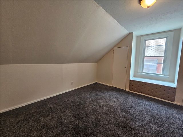3200 Motor St, Sheraden, PA 15204