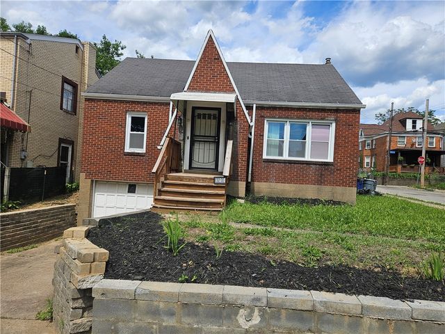 3200 Motor St, Sheraden, PA 15204