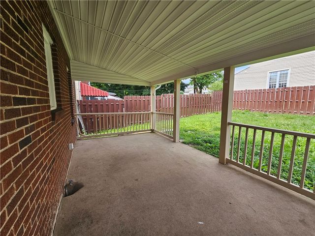 3200 Motor St, Sheraden, PA 15204