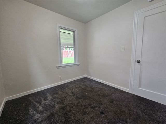 3200 Motor St, Sheraden, PA 15204