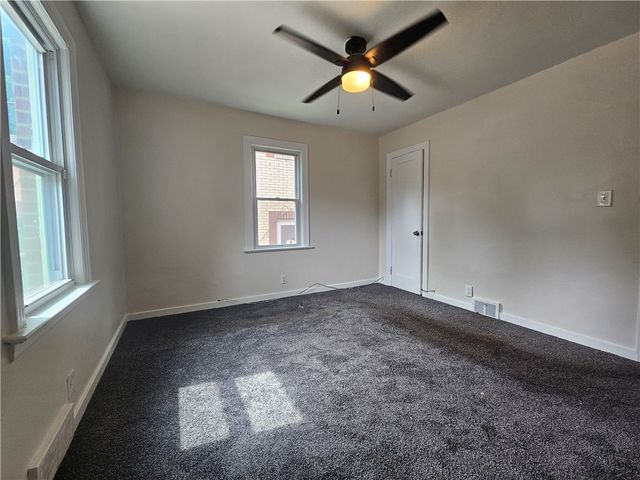 3200 Motor St, Sheraden, PA 15204