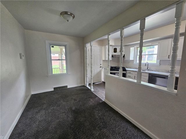 3200 Motor St, Sheraden, PA 15204
