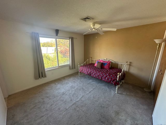 20 South Street 6, Bethel, CT 06801