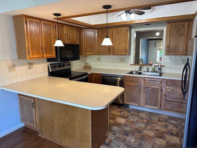 20 South Street 6, Bethel, CT 06801