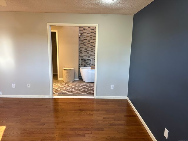 20 South Street 6, Bethel, CT 06801