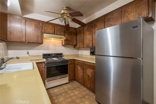 2501 W Redondo Beach, Gardena, CA 90249