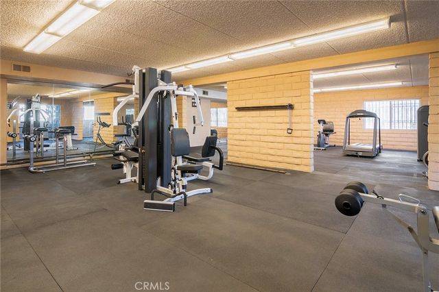 2501 W Redondo Beach, Gardena, CA 90249