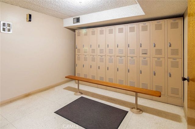 2501 W Redondo Beach, Gardena, CA 90249