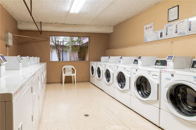2501 W Redondo Beach, Gardena, CA 90249