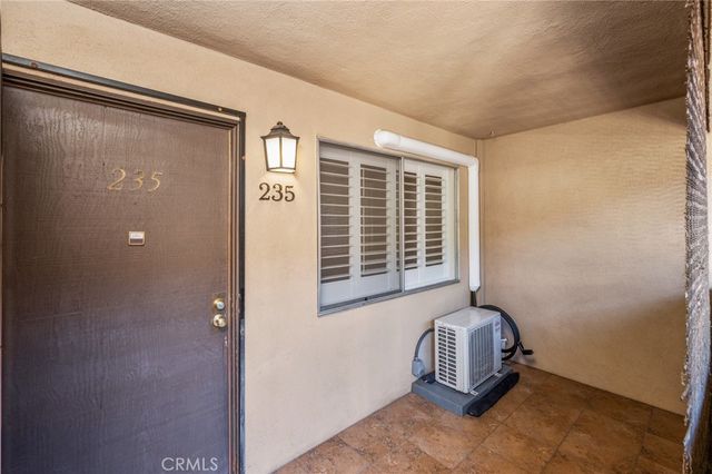 2501 W Redondo Beach, Gardena, CA 90249