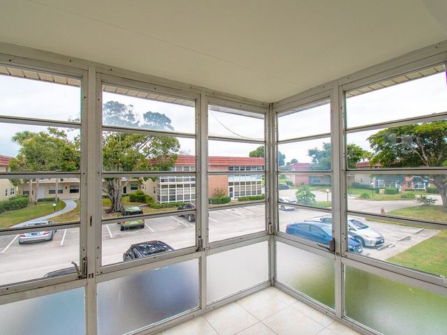 28 Pine Arbor Lane 206, Vero Beach, FL 32962