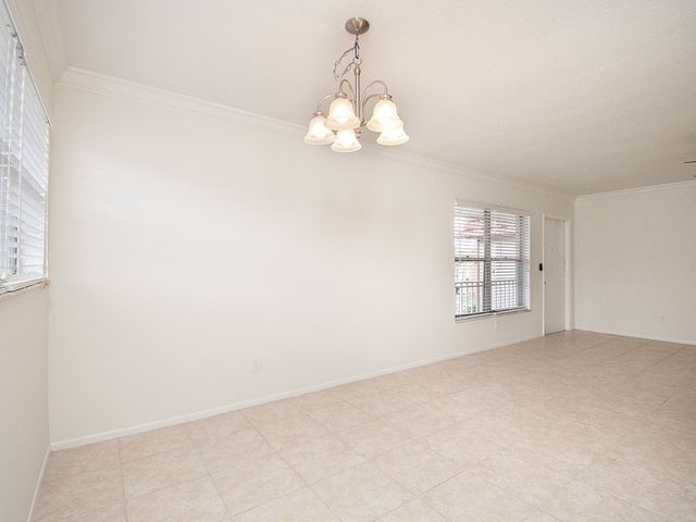 28 Pine Arbor Lane 206, Vero Beach, FL 32962