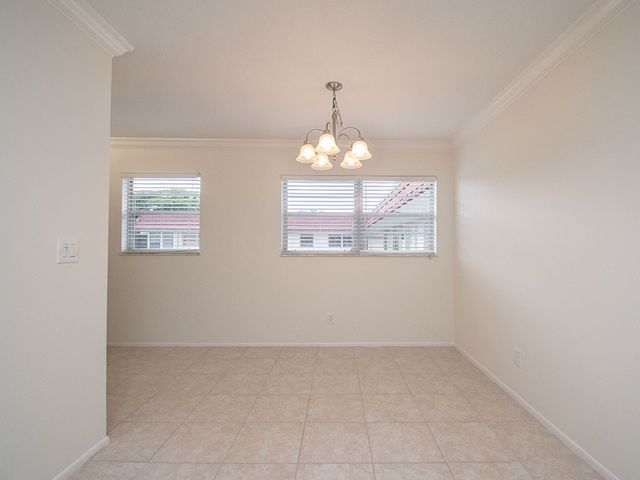 28 Pine Arbor Lane 206, Vero Beach, FL 32962