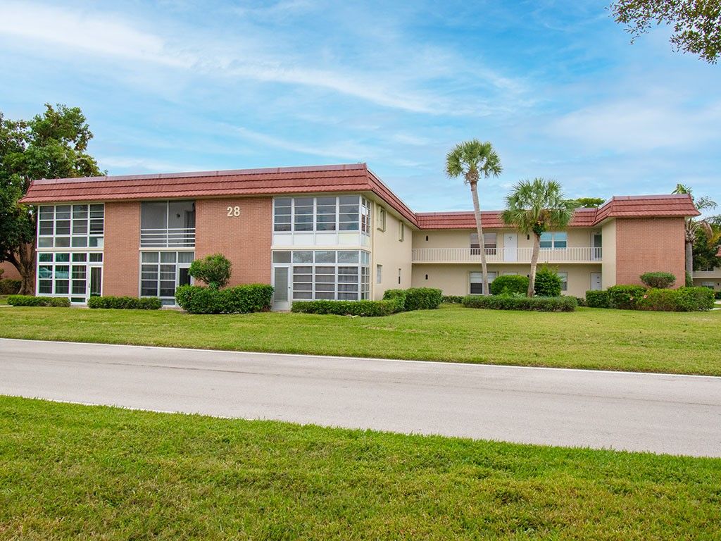 28 Pine Arbor Lane 206, Vero Beach, FL 32962