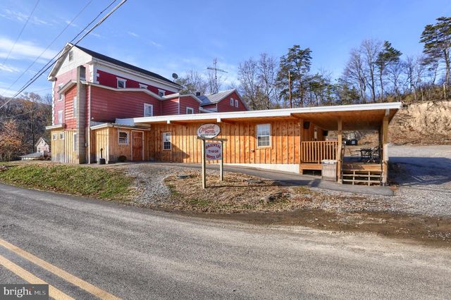 3095 TURKEY VALLEY RD, Mount Pleasant Mills, PA 17853