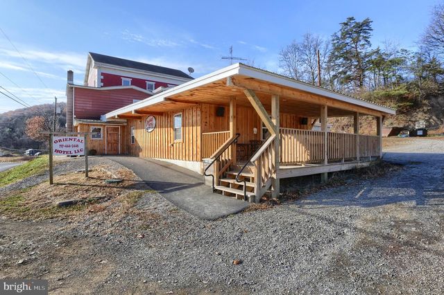 3095 TURKEY VALLEY RD, Mount Pleasant Mills, PA 17853